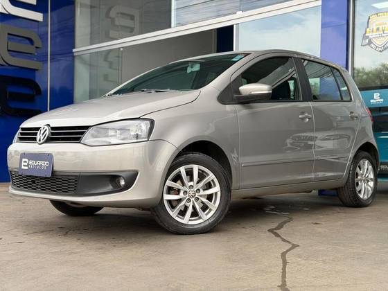 VOLKSWAGEN FOX 1.6 MI 8V FLEX 4P MANUAL VOLKSWAGEN FOX 1.6 MI 8V FLEX 4P MANUAL